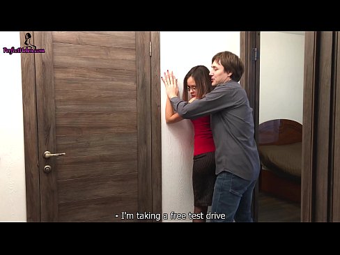 ❤️ Ko te Kaihokohoko Sexy ka whakakorikori i tana Topanga me te whanako i a ia e hoko ana i tana whare noho - Krempai Sex ataata i porn mi.eggporncomics.ru ❌❤